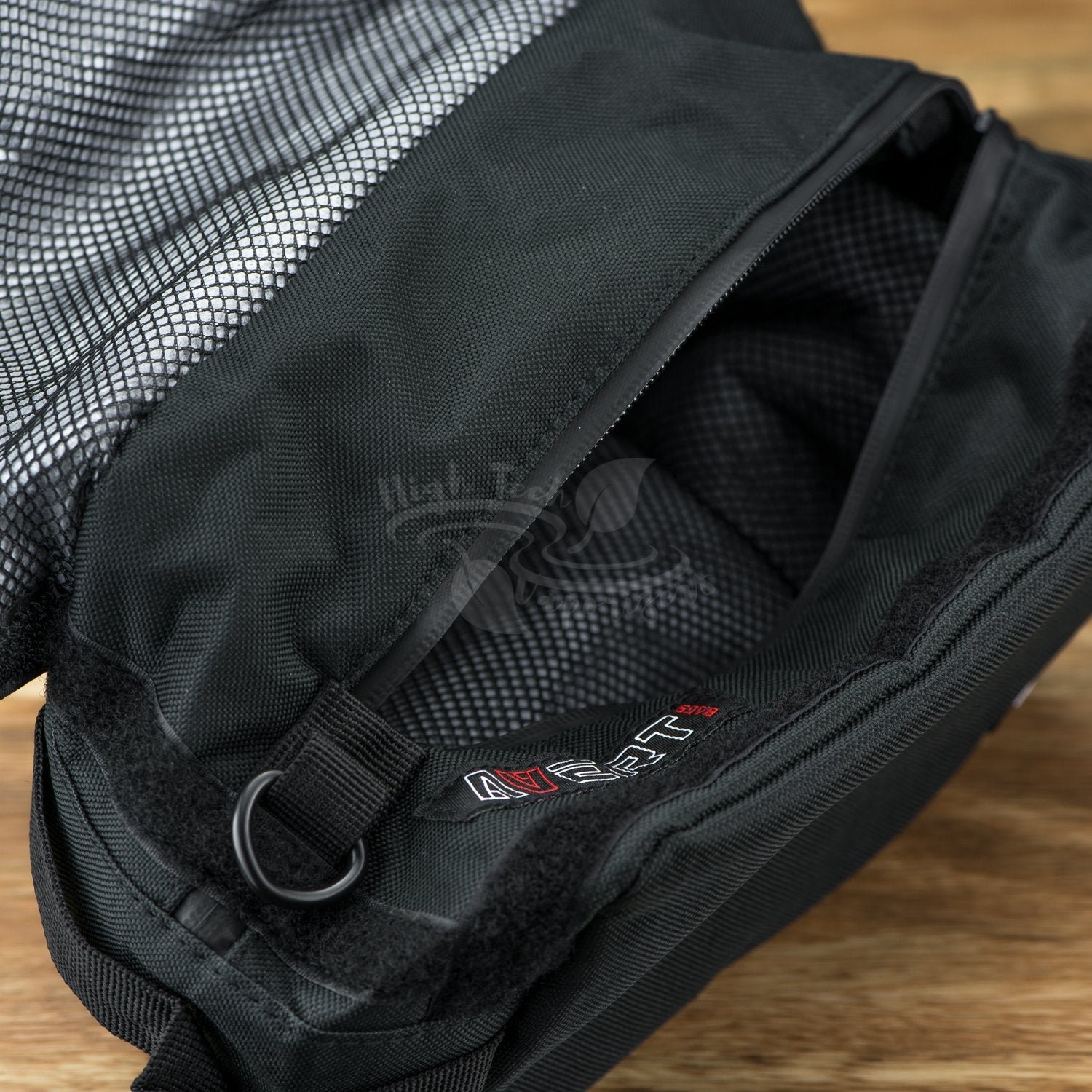 AVERT Travel Bag (Carbon Lined) - Image 11