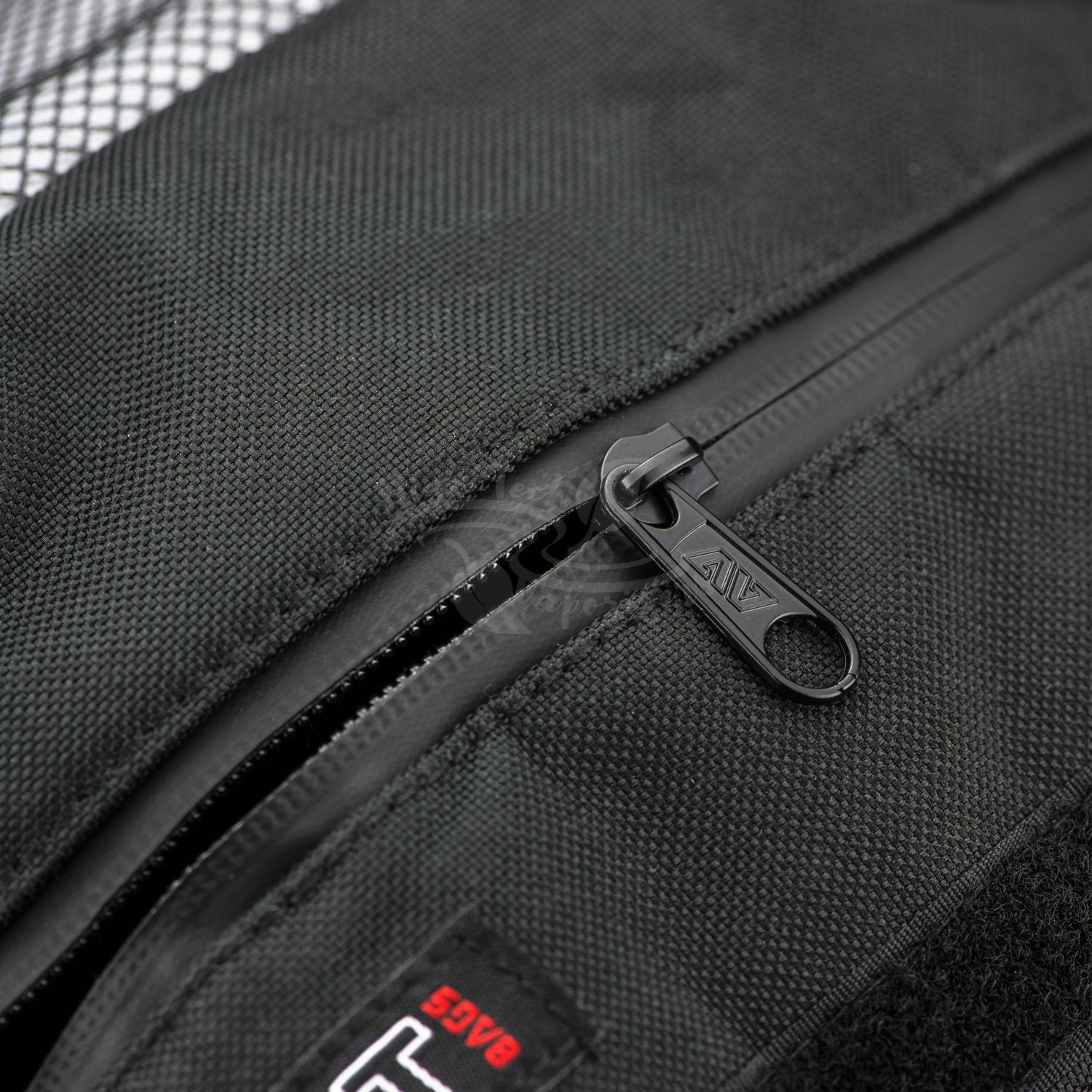 AVERT Travel Bag (Carbon Lined) - Image 2